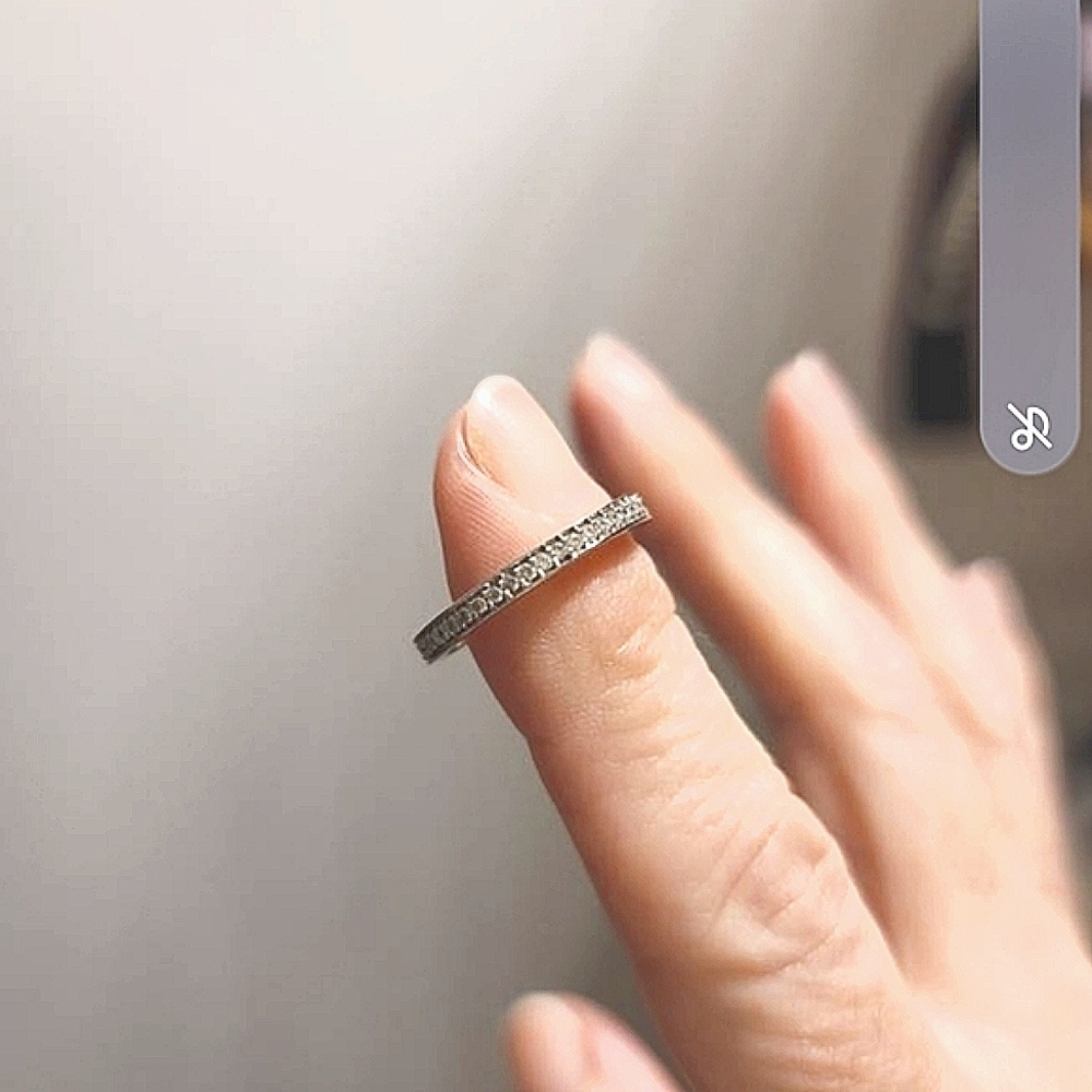 Beautiful VVS diamond band - Picture 5 of 10